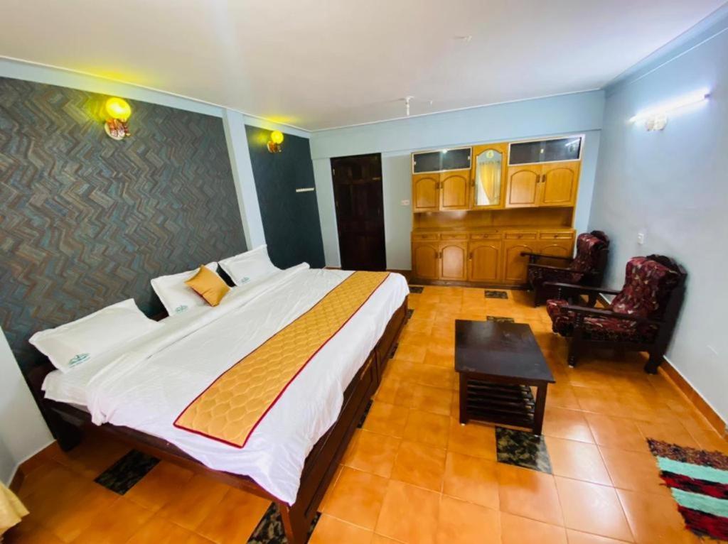 Bob Lesiure Hotel Ooty Ngoại thất bức ảnh